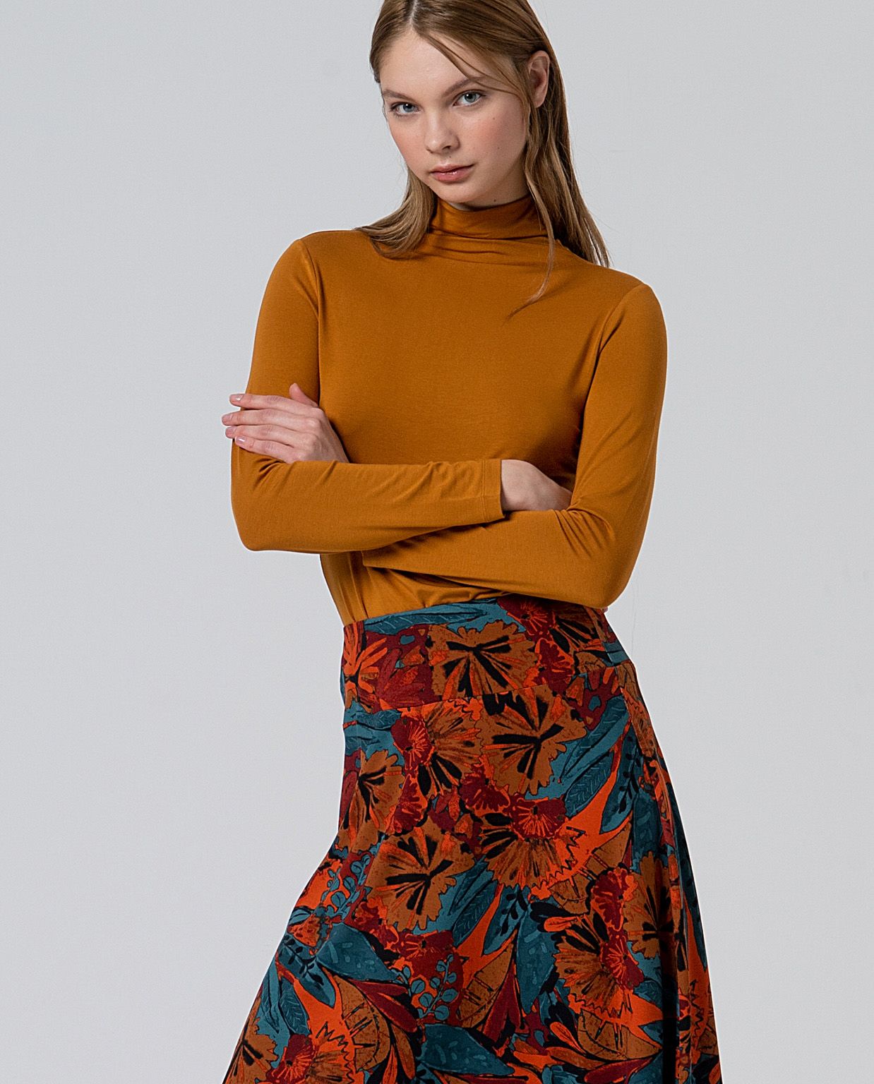 Falda midi con vuelo Teja SURKANA - Imagen 2