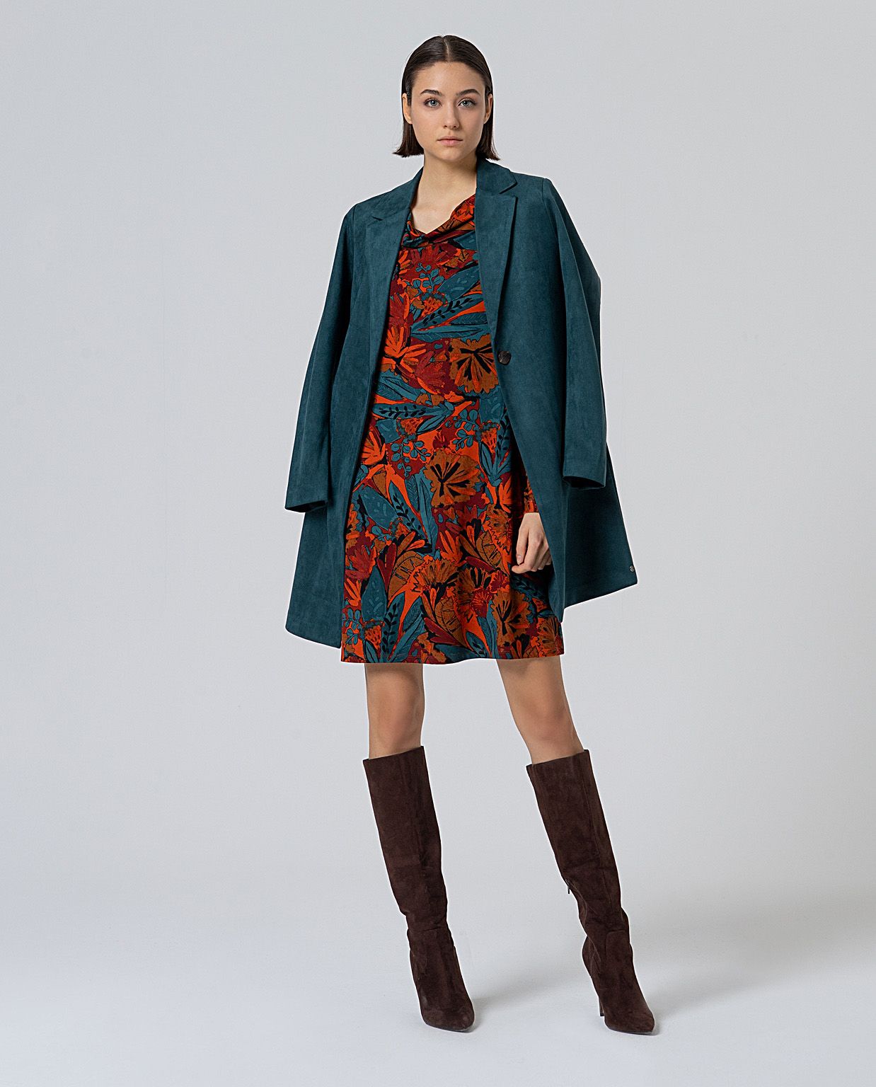 Vestido corto con vuelo y escote drapeado Teja SURKANA - Imagen 4