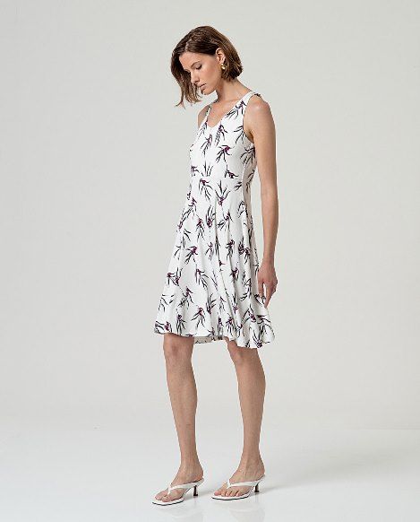 Vestido corto tirantes retorcidos Blanco  SURKANA