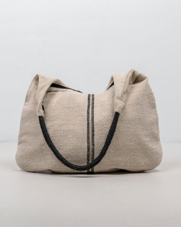 Bolso línea negra POU NOU