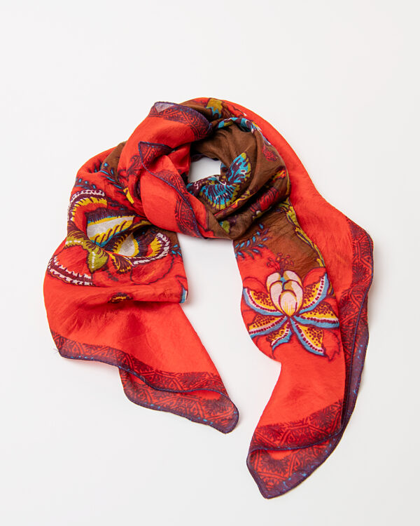 Pañuelo seda estampado rojo    SURKANA