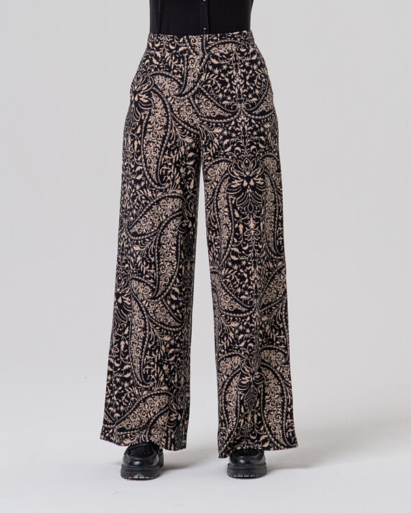 Pantalón ancho Negro SURKANA